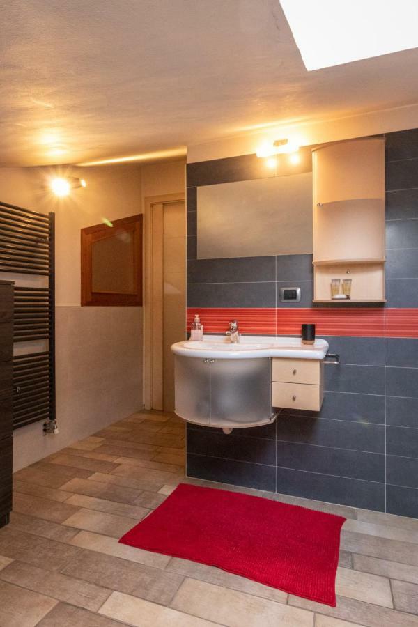 Casa Di Tia Apartment Aosta Ngoại thất bức ảnh
